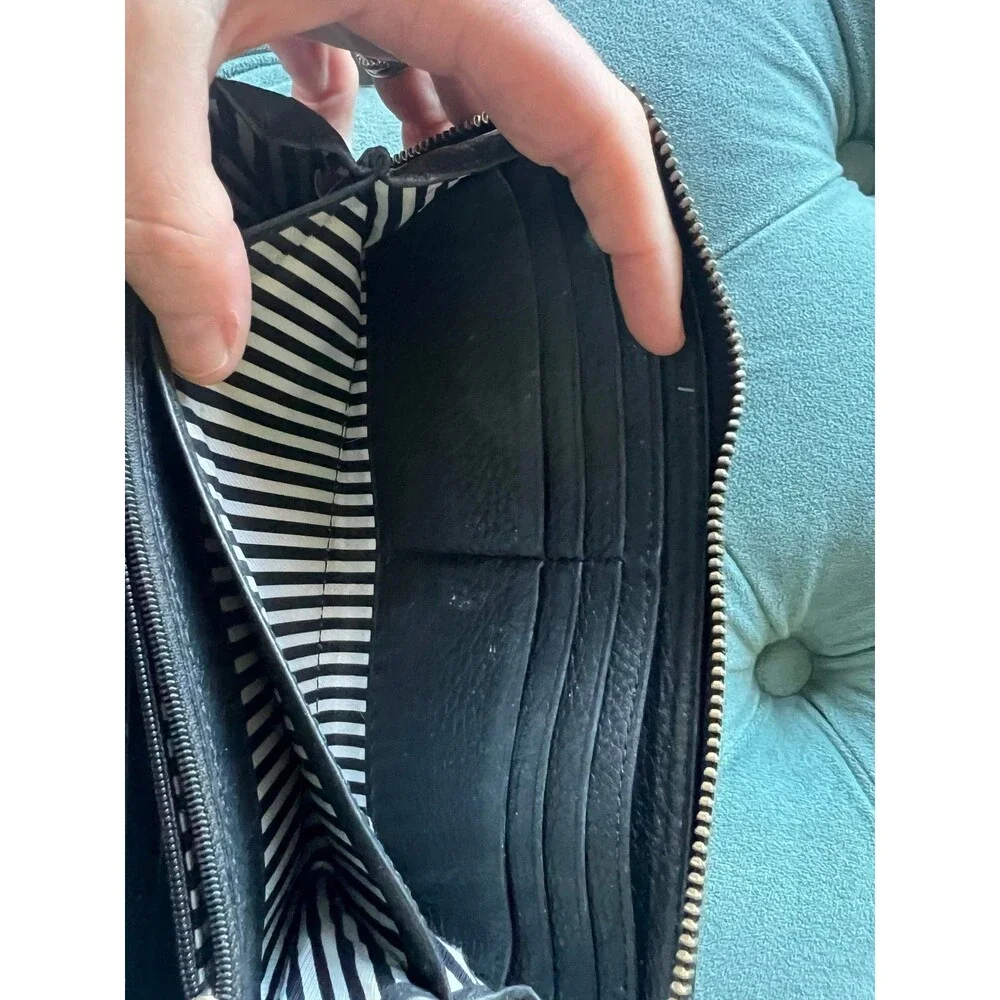 Kate Spade Large Zip Leather Black Wallet